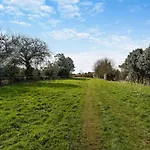 6 Bed In Pickering Oc-96415 Holiday home