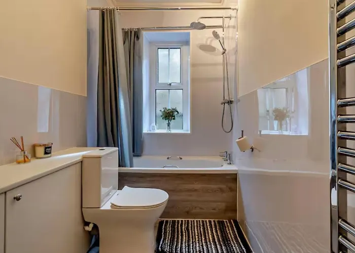 6 Bed In Pickering Oc-96415 * Newton-on-Rawcliffe