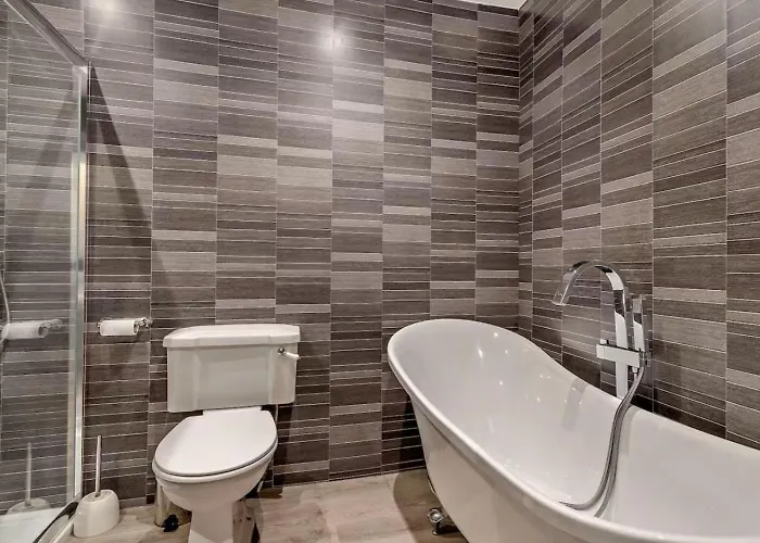 6 Bed In Pickering Oc-96415 * Newton-on-Rawcliffe